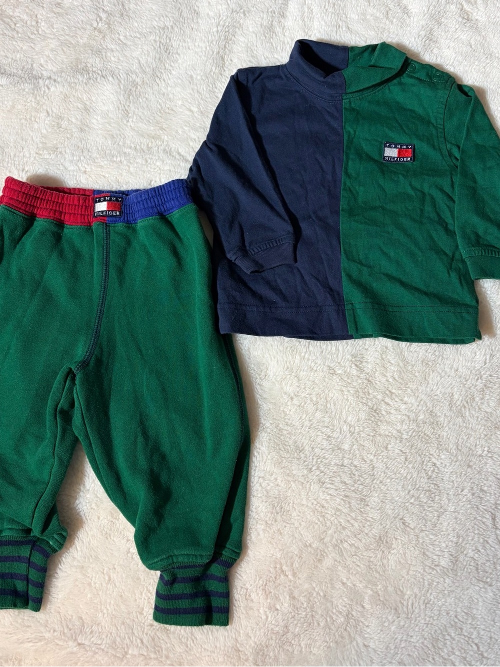 Tommy Hilfiger Green & Navy Colorblock Kids Jogger Set